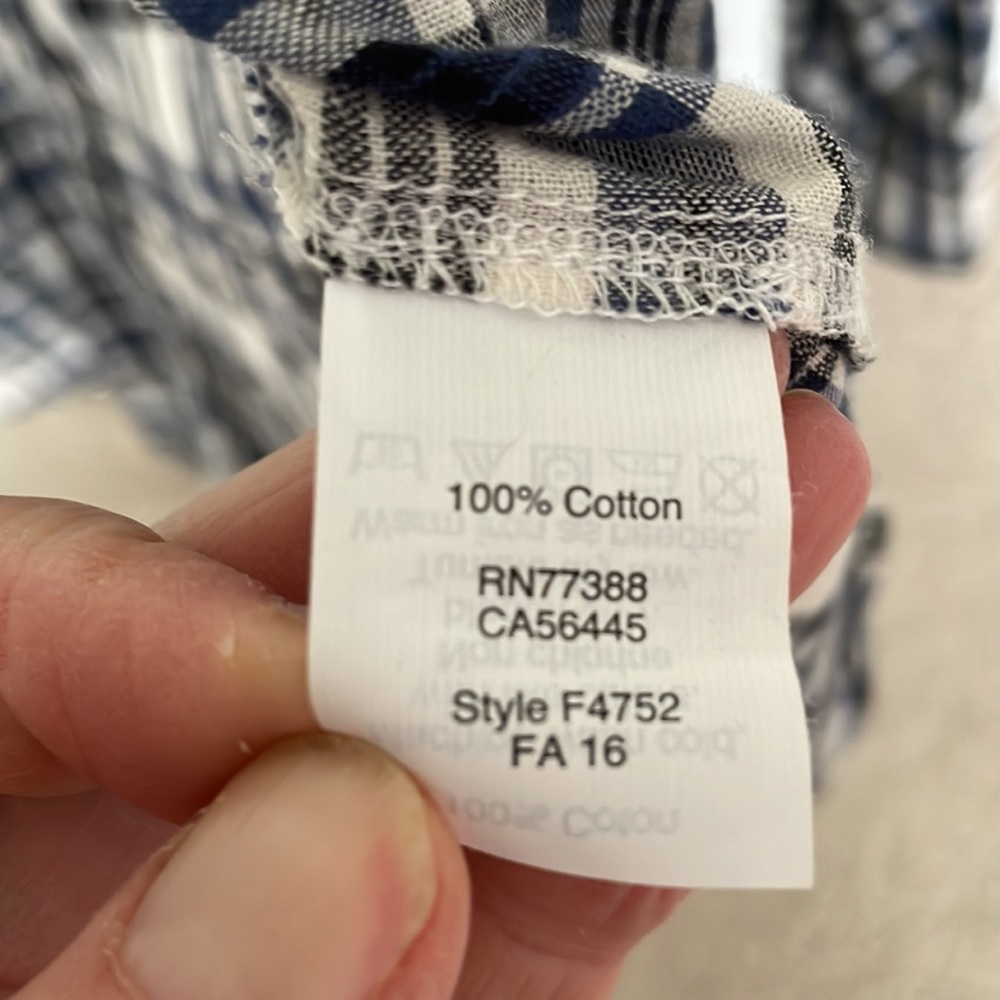 Madewell button down lightweight navy plaid shirt - Picture 3 of 4